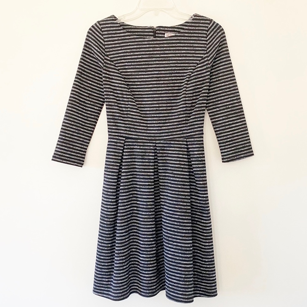 Merona Dress Midi Black & White Striped 3/4 Sleeve